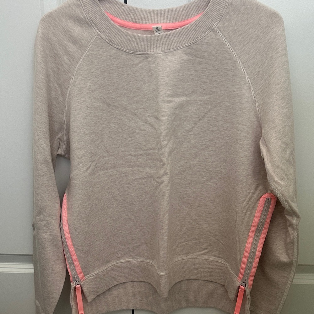 Lululemon Athletica Beige Top with Pink Trim